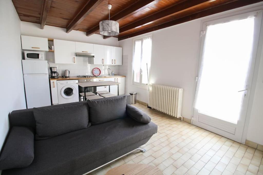 Joli T2 Renove / Wifi / Grand Parking Prive Appartement La Couronne  Buitenkant foto