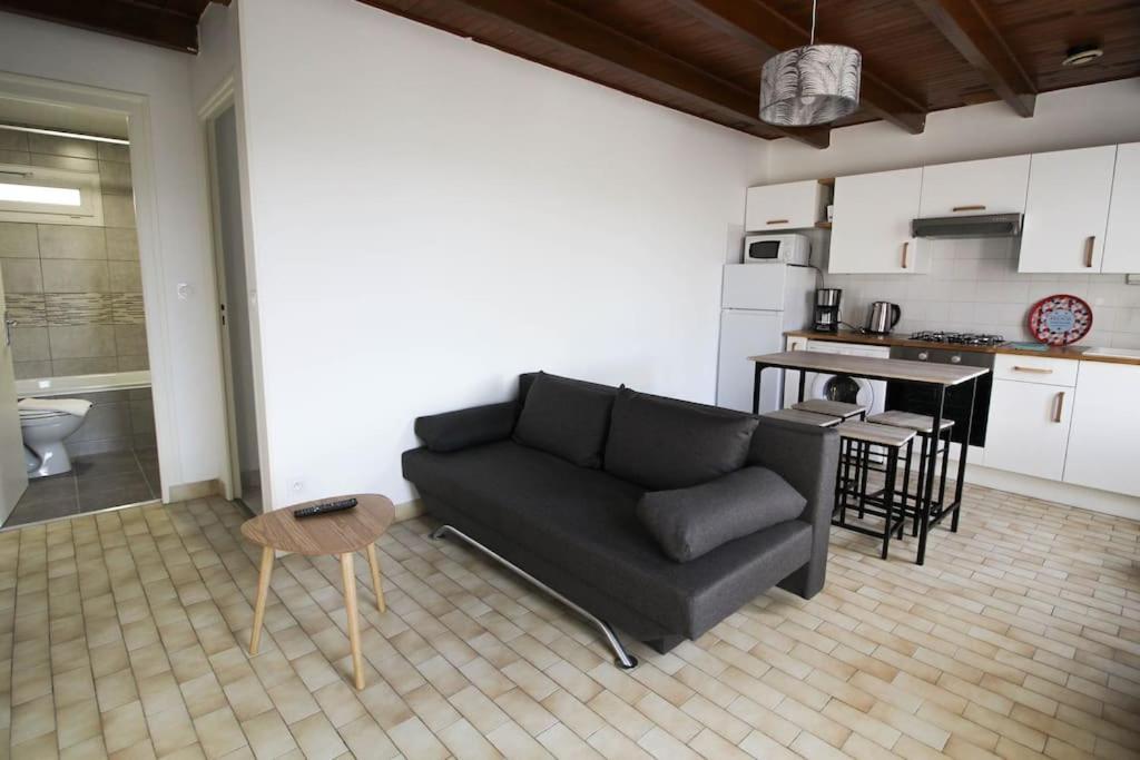 Joli T2 Renove / Wifi / Grand Parking Prive Appartement La Couronne  Buitenkant foto